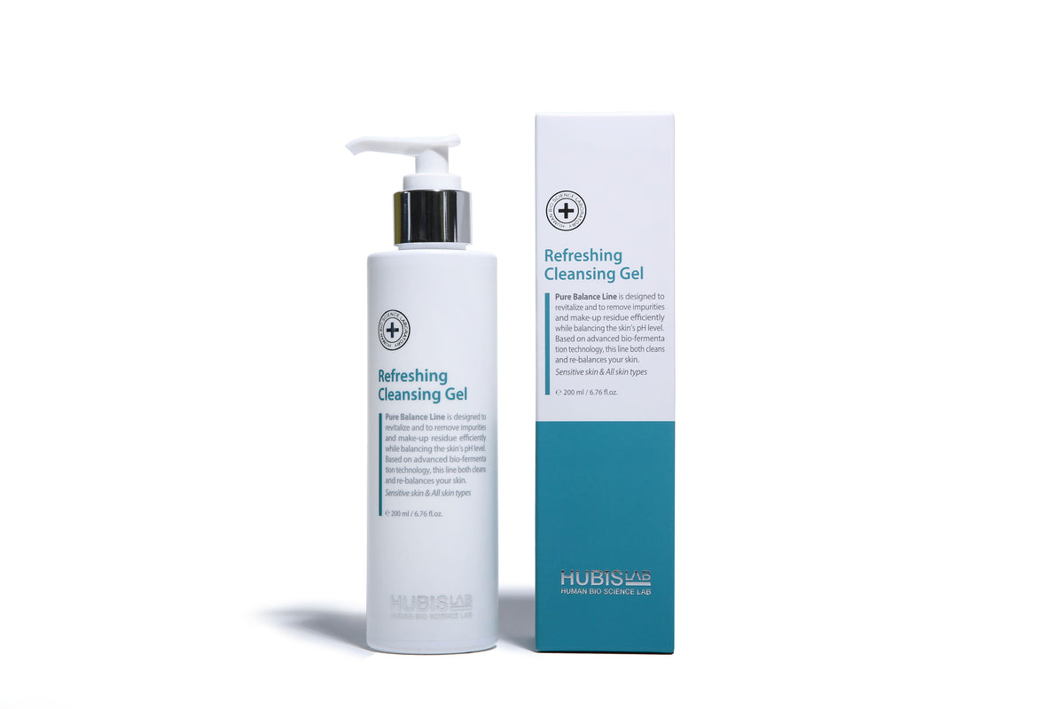 Hubislab skincare A pump bottle of Pure Balance Refreshing Cleansing Gel next to its packaging box.
