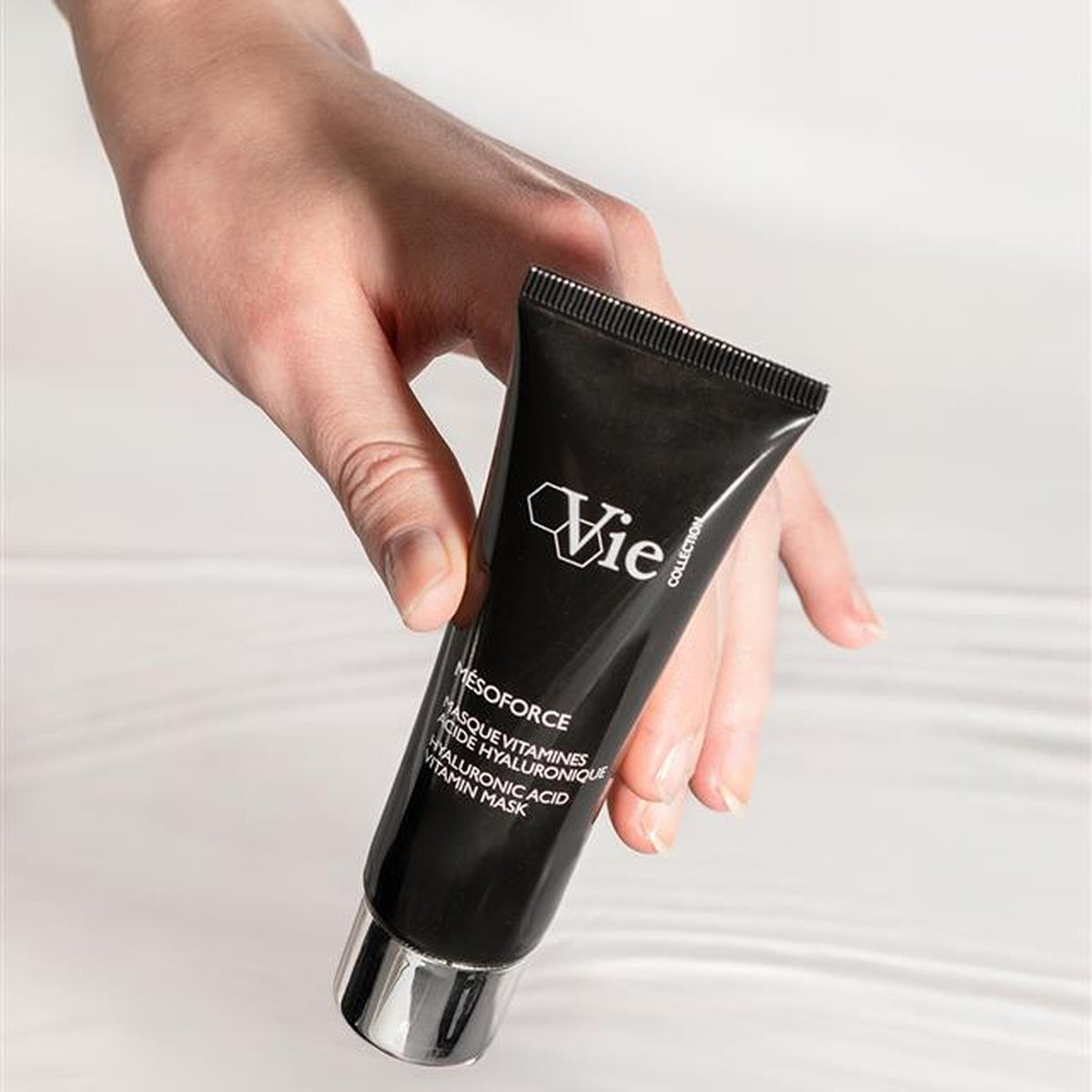Vie Collection Mesoforce Hyaluronic Acid Vitamin Mask 50ml hand-held hydrating anti-ageing face mask for plump radiant skin